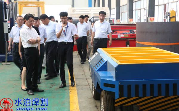 AGV機器人持續(xù)火熱，新領域帶來發(fā)展新機遇，水泊焊割自主研發(fā)的AGV小車